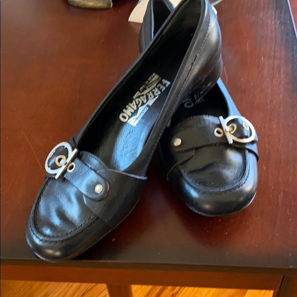 Ferragamo black loafers size 7B great used cond
